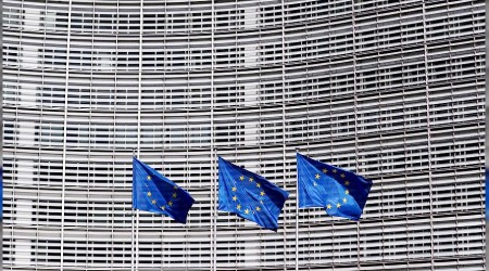 Demokrasiye güven geriledi