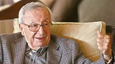 Dışişleri eski bakanı İlter Türkmen vefat etti