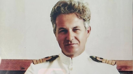 Emekli albay evinde ölü bulundu