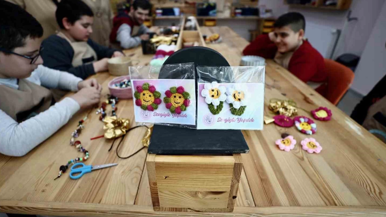 Engellilere bireysel eğitim desteği bu yıl için aylık 4 bin 692 lira olarak belirlendi