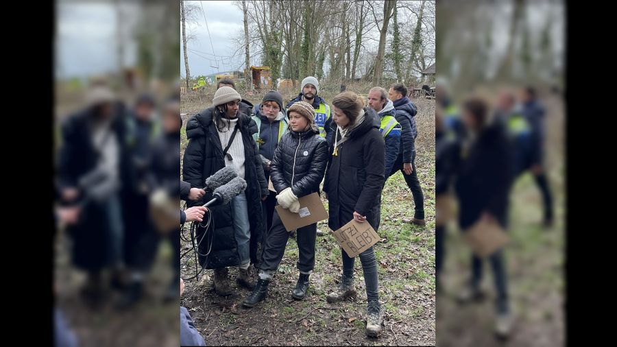 Greta Thunberg'den 'linyit köyü' desteği