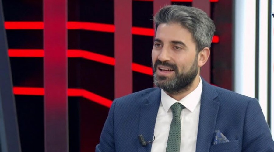 Hükümet dik durmalı