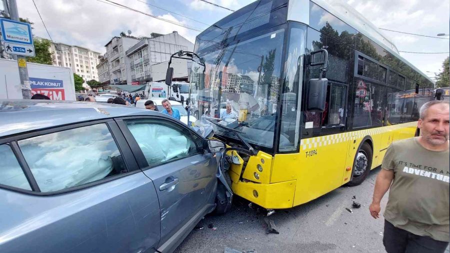 ETT otobsne arpan otomobilini brakp kat