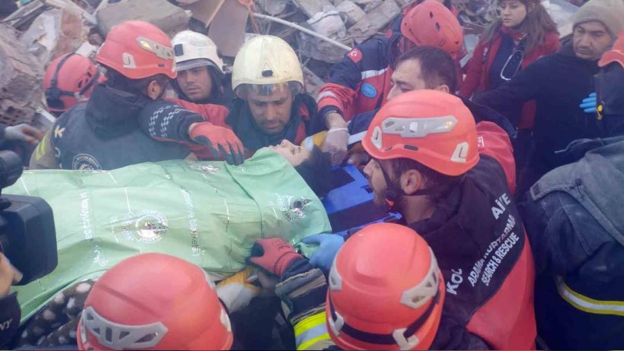 İtfaiye eri mutluluktan ağladı