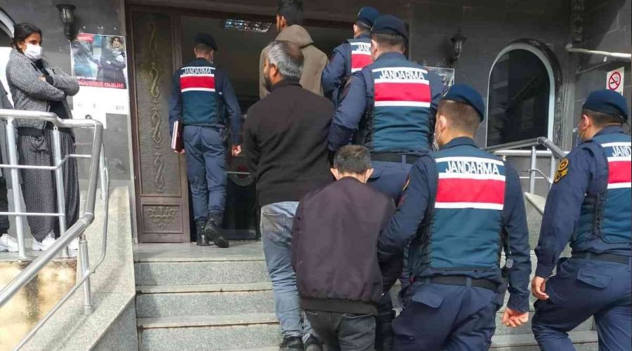 Kahramanmaraş'ta tren rayı çaldılar