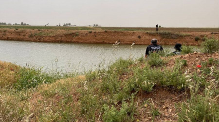 Kardelerini kurtarmak isterken bouldu