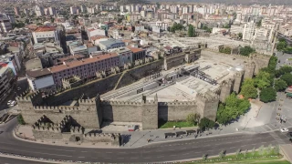 Kayseri kalesi asırlara meydan okuyor