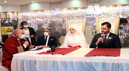 Keçiören Belediyesi "Yeni evlenen çiftleri unutmadı"