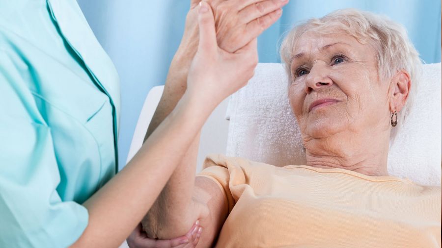 'Kemik erimesi kadınlarda daha sık görülüyor'