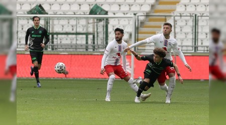 Konyaspor Altınordu'yu eledi