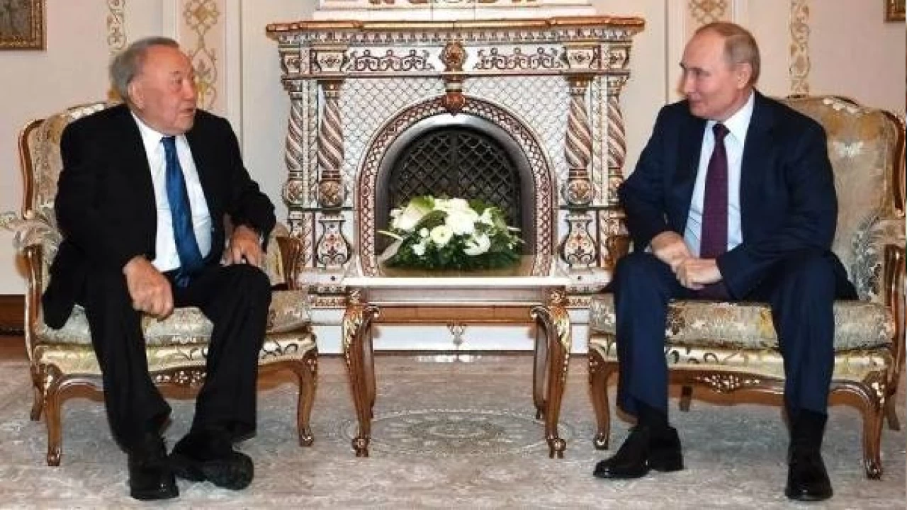 Nazarbayev ile Putin buluştu