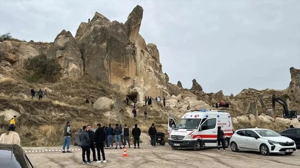 Nevşehir'de peribacasından kopan kaya parçalarının altında kalarak ölen 3 kişinin kimlikleri belirlendi