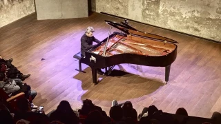 Piyanist Dengin Ceyhan 9 ülkede konser verdi