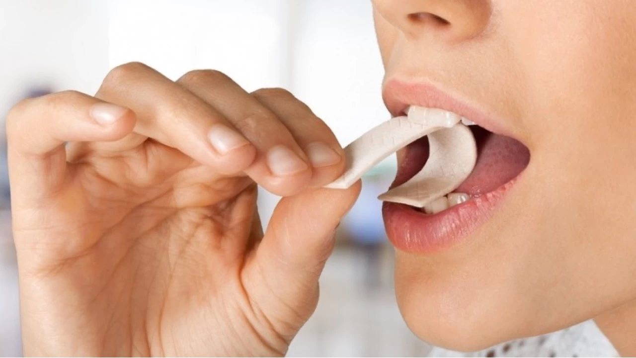 Sakız çiğnemenin insan psikolojisi üzerindeki etkisi