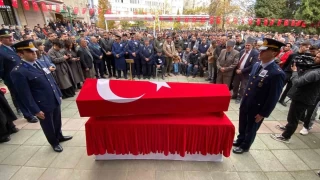 Şehit üsteğmen Emre Mercan gözyaşlarıyla son yolculuğuna uğurlandı