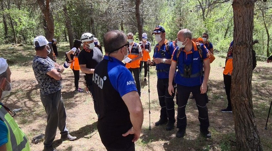 Sır gibi ortadan kaybolan genci arama çalışmaları sürüyor