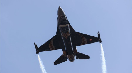 SOLOTÜRK'ten Anıtkabir üzerinde uçuş gösterisi