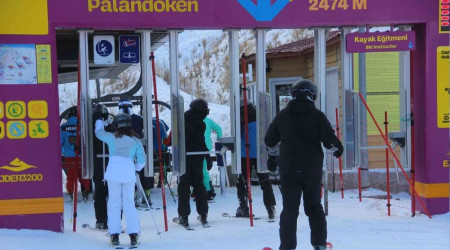 Uludağ'da kar olmayınca Palandöken'e gittiler