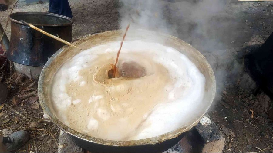 Yapımı 26 saat sürüyor, lezzetine doyulmuyor