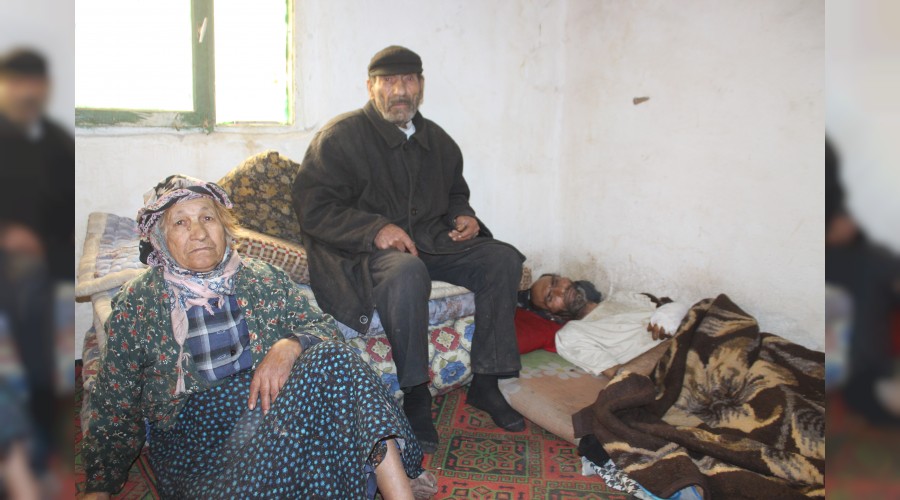 Yaşlı anne-babanın yardım çığlığı