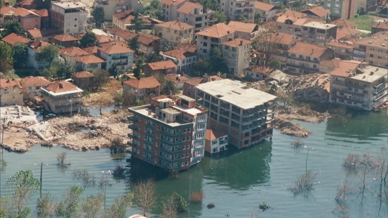 17 Ağustos 1999 Marmara depreminin 25. yıl dönümü
