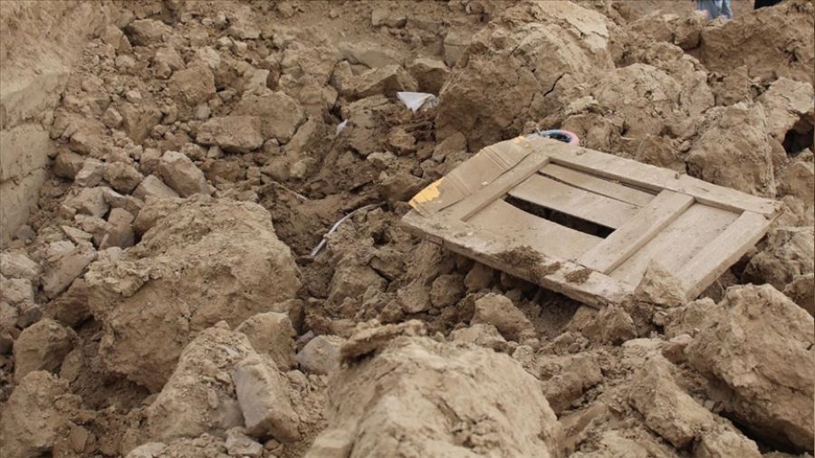 Afganistan'daki depremde ölü sayısı bine yaklaştı