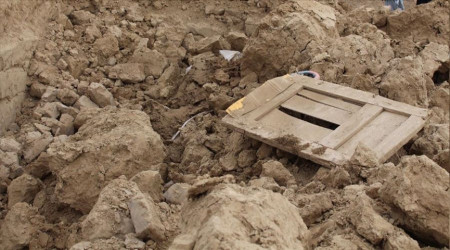 Afganistan'daki depremde ölü sayısı bine yaklaştı