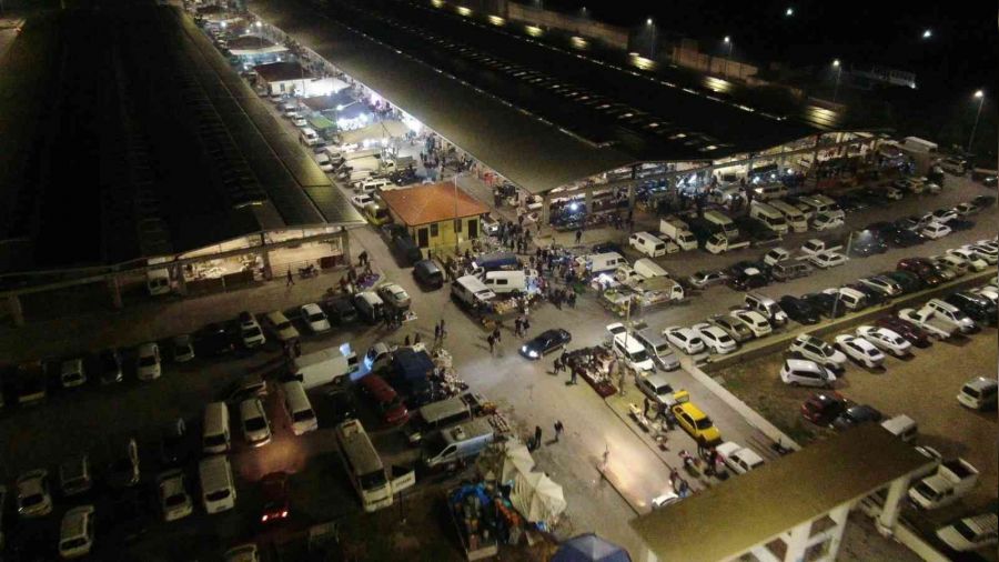 Akşam pazarına akın