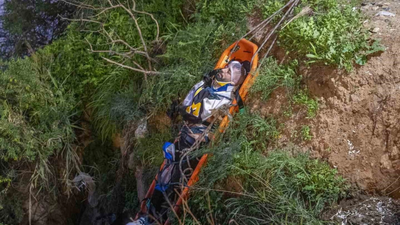 Antalya'da falezlerdeki manzara keyfi hastanede bitti