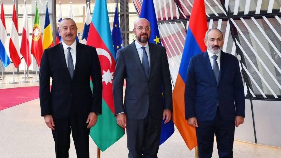 Azerbaycan Brüksel'den umutlu