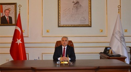 Aziz Yıldırım Trabzon valisi oldu