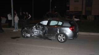 Beyşehir'de otomobiller çarpıştı: 4 yaralı