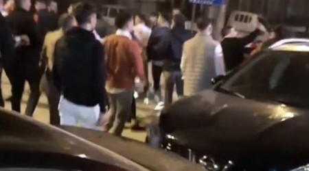 Düğün sonrası iki grup arasında kavga çıktı, yumruklar havada uçuştu