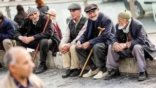 Emekliler yoksullukta eitlendi