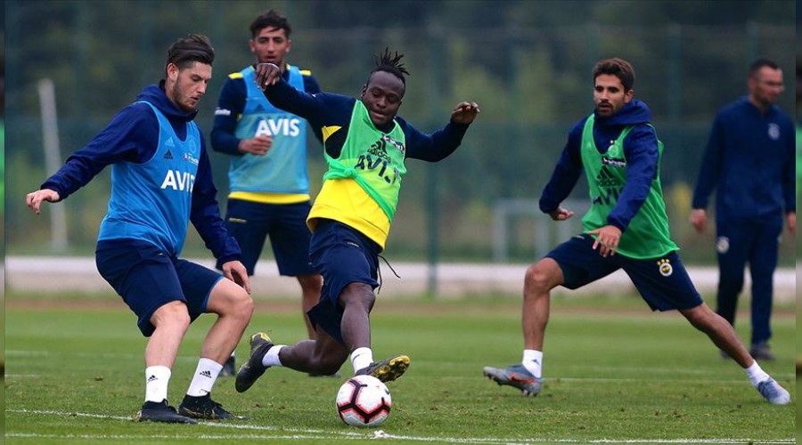 En farklı galibiyeti 8-1