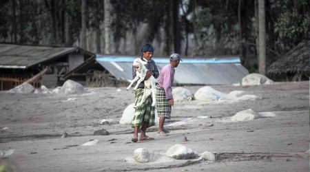 Endonezya'daki yanardağ patlamasında can kaybı 13'e yükseldi
