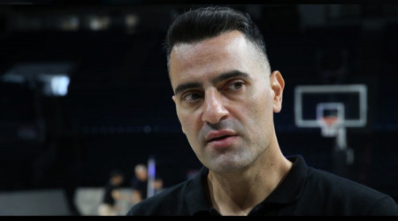 Galatasaray antrenöründen taraftarlara söz