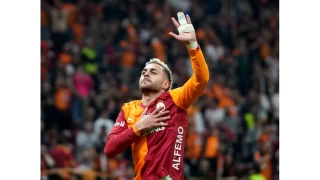 Galatasaray'da maç sonu üçlüsü Mauro Icardi ve Barış Alper Yılmaz'dan