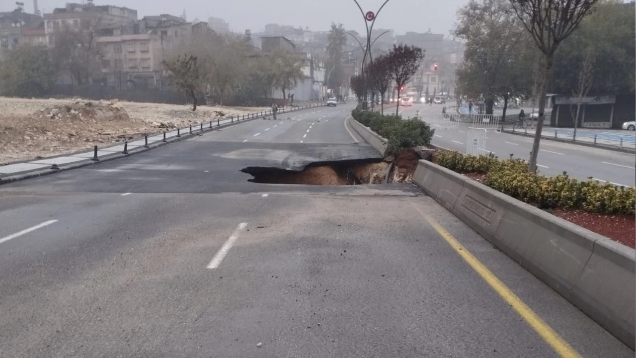 Gaziantep'te saanak ya nedeniyle yol kt