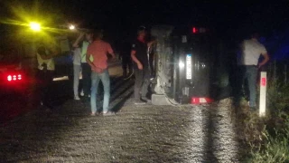 Isparta'da araç ile minibüs çarpıştı: 2'si çocuk 4 yaralı