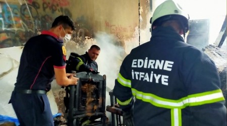 İtfaiyeden yangına jet müdahale