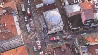 zmit'teki Aka Camii sabah namaz sonras yand