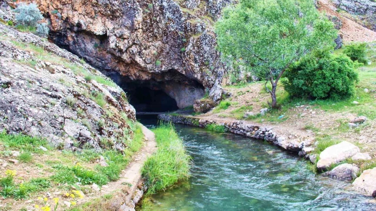 Kahramanmaraş’ın gizli cenneti: Mağara Gözü