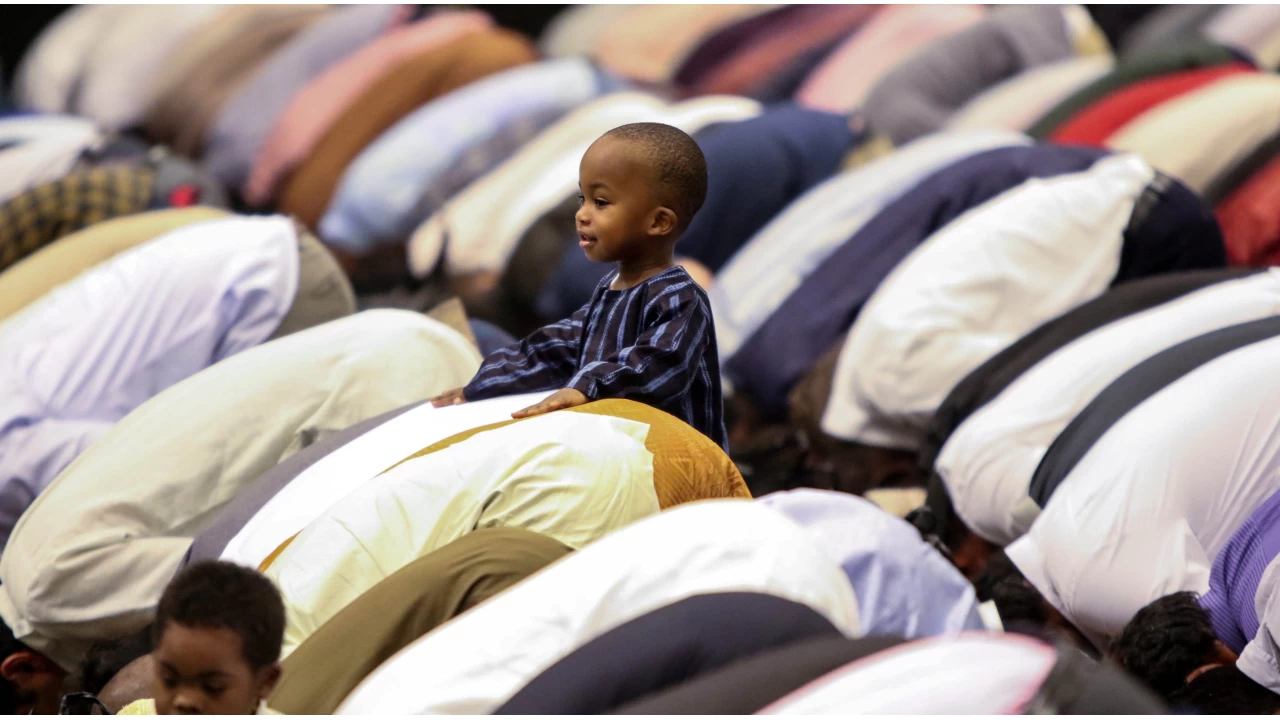 ‘Kalbini mescit eyle’