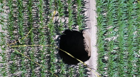 Karaman’da bir obruk daha oluştu