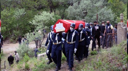 Kıbrıs gazisi son yolculuğuna uğurlandı