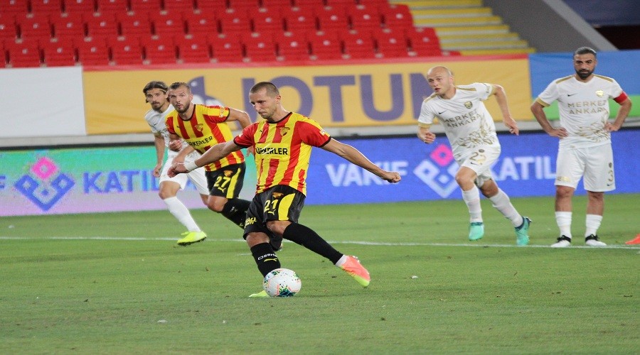 Kopenhag, Göztepe’den Wilczek’i aldı