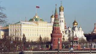 Kremlin Sözcüsü Peskov, Hindistan Başbakanı Modi ve Çin Devlet Başkanı Şi'nin BRICS Zirvesi kapsamında Rus lider Putin ile yaptıkları görüşmelerde Ukrayna çatışmasının çözümünde aktif bir şekilde yardım önerdiklerini belirtti