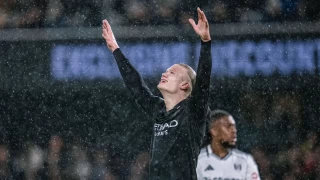Manchester City Fulham'ı 5-4 yendi, Erling Haaland yüzler kulubüne girdi