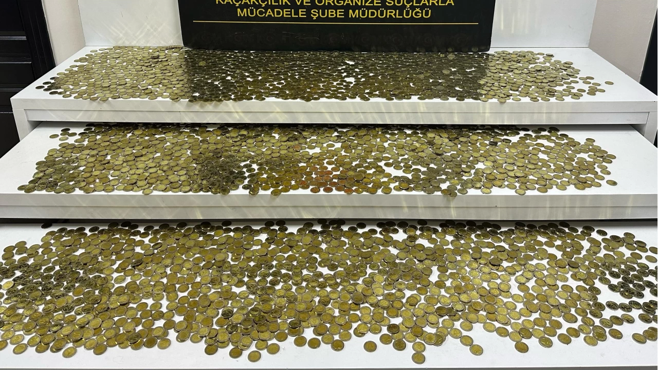 Mersin’de sahte 5 bin adet madeni 2 euro ele geçirildi